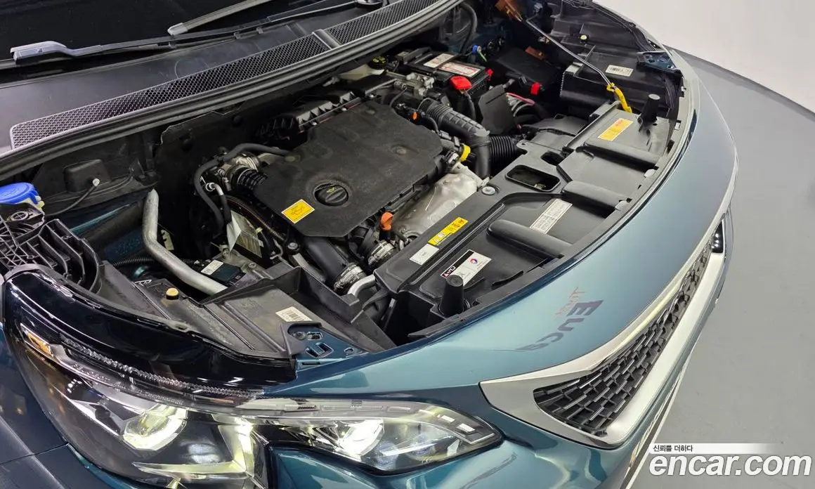 Peugeot 5008 2020 1.5 автомат (гидро), фото 6