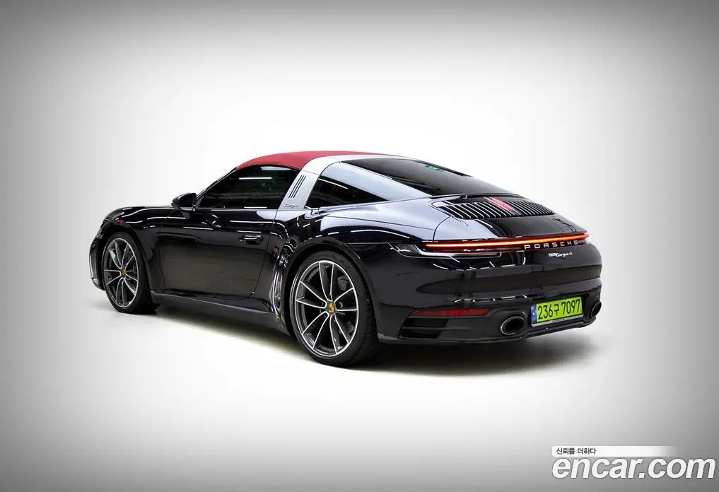 Porsche 911 2024 3.0 автомат (гидро), фото 4