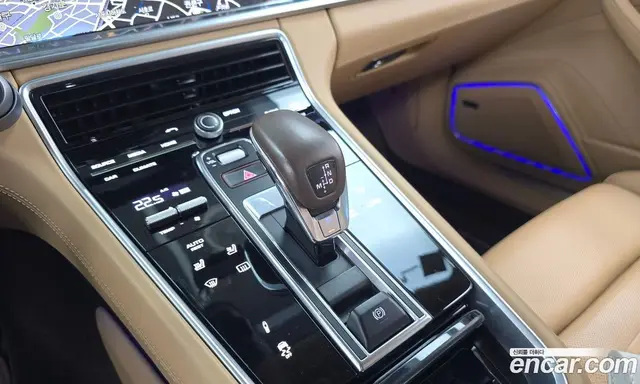 Porsche Panamera 2018 3.0 автомат (гидро), миниатюра 12