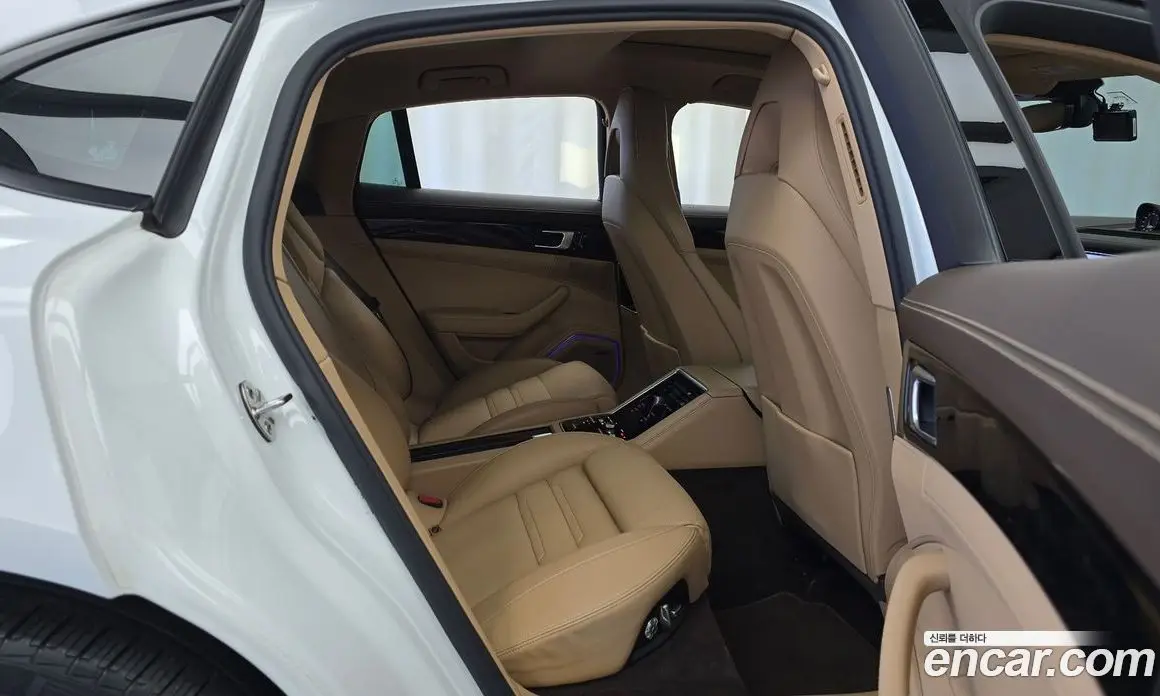 Porsche Panamera 2018 3.0 автомат (гидро), фото 17