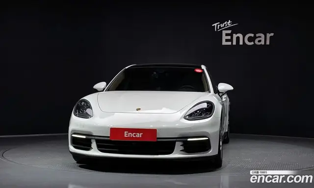 Porsche Panamera 2018 3.0 автомат (гидро), миниатюра 3