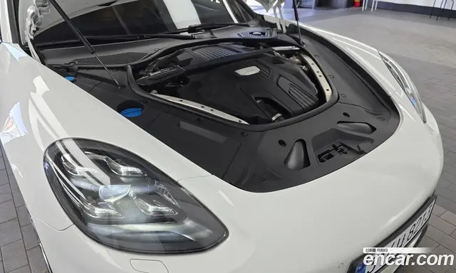 Porsche Panamera 2018 3.0 автомат (гидро), миниатюра 6