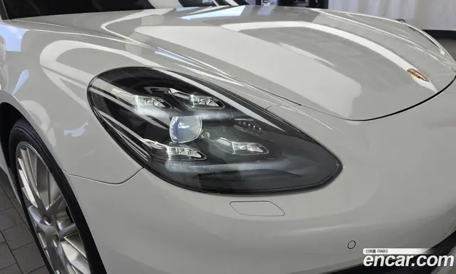 Porsche Panamera 2018 3.0 автомат (гидро), миниатюра 8