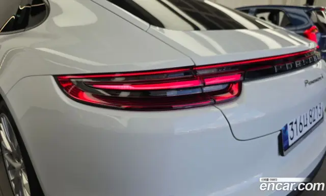 Porsche Panamera 2018 3.0 автомат (гидро), миниатюра 9