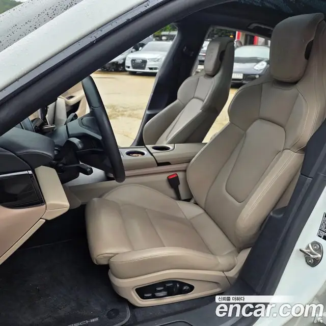 Porsche Taycan 2022 0.1 автомат (гидро), миниатюра 10