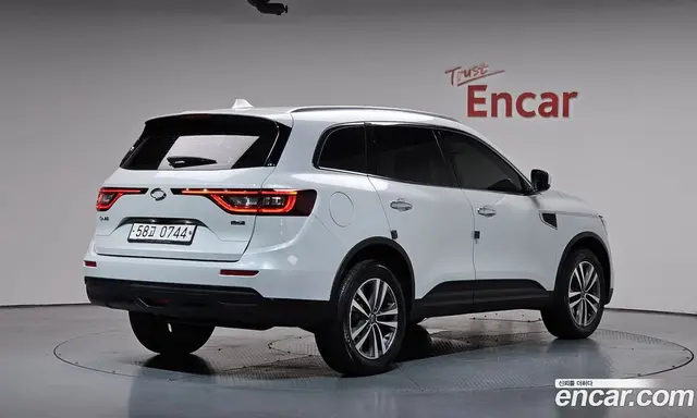 Renault (Samsung) QM6 2017 2.0 автомат (гидро), миниатюра 2 Renault (Samsung) QM6 2017 2.0 автомат (гидро), миниатюра 2