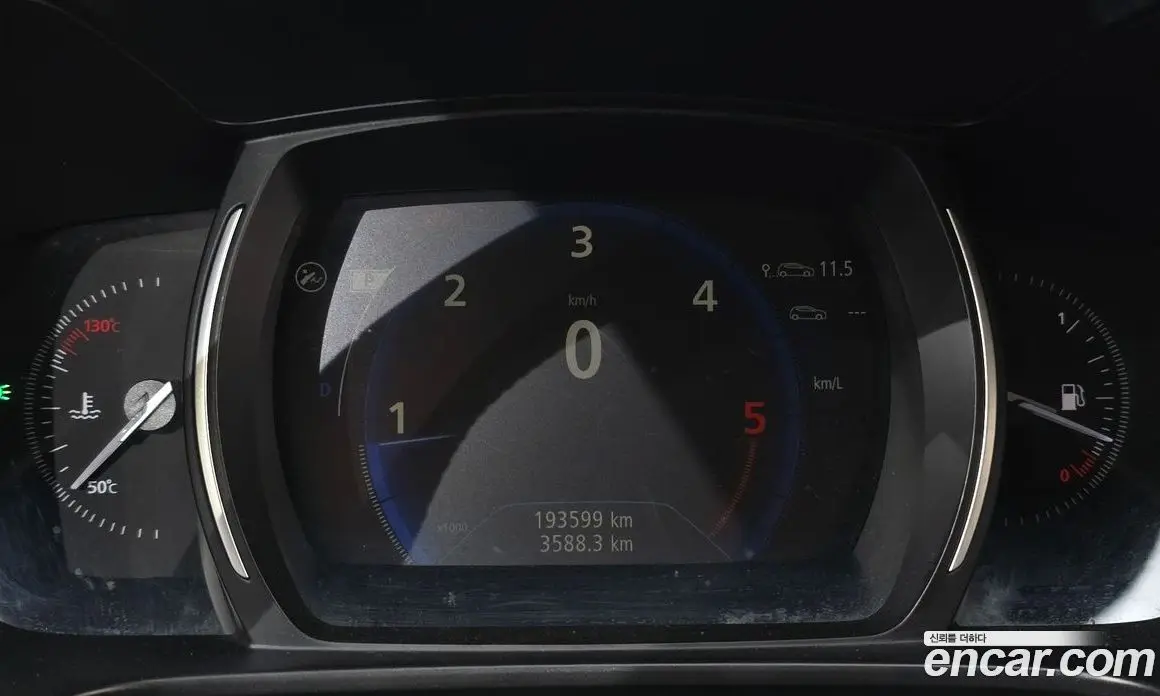 Renault (Samsung) QM6 2017 2.0 автомат (гидро), фото 8 Renault (Samsung) QM6 2017 2.0 автомат (гидро), фото 8