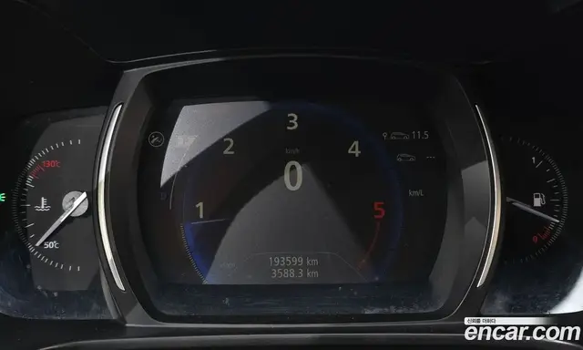 Renault (Samsung) QM6 2017 2.0 автомат (гидро), миниатюра 8 Renault (Samsung) QM6 2017 2.0 автомат (гидро), миниатюра 8