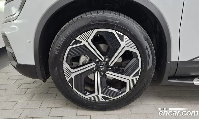 Renault (Samsung) QM6 2024 2.0 автомат (гидро), миниатюра 5 Renault (Samsung) QM6 2024 2.0 автомат (гидро), миниатюра 5