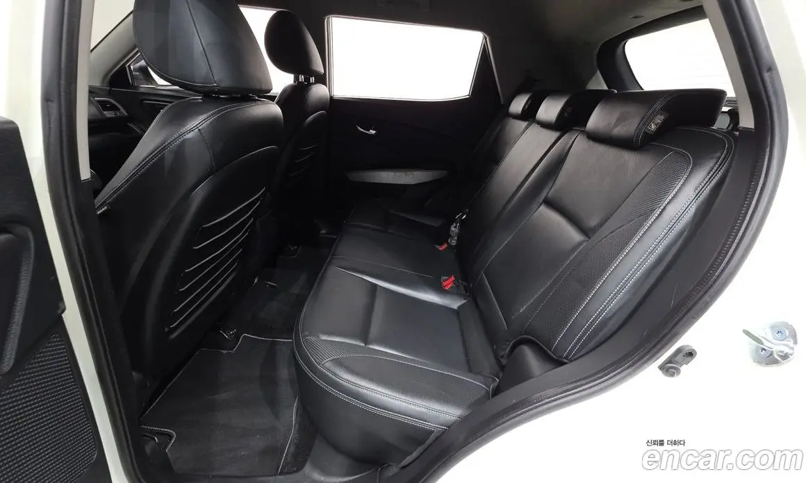 SsangYong TIBOLI 2015 1.6 автомат (гидро), фото 17 SsangYong TIBOLI 2015 1.6 автомат (гидро), фото 17