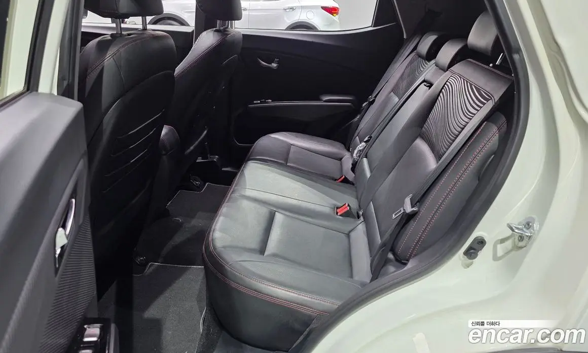 SsangYong TIBOLI 2017 1.6 автомат (гидро), фото 17