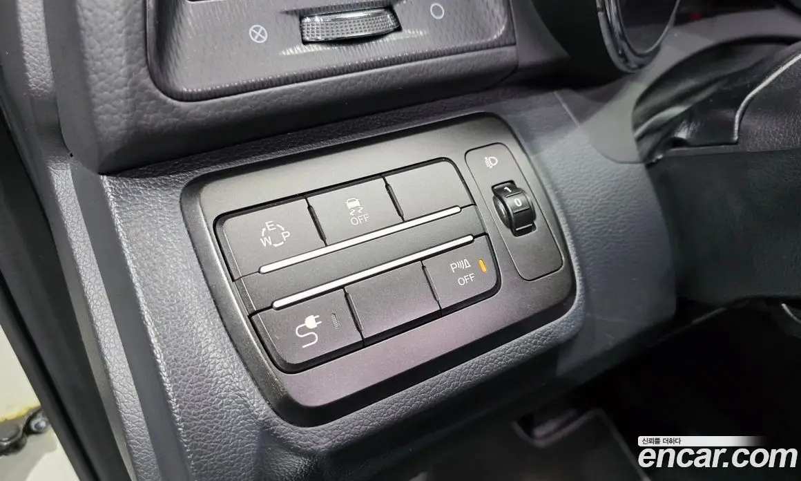 SsangYong TIBOLI 2017 1.6 автомат (гидро), фото 18