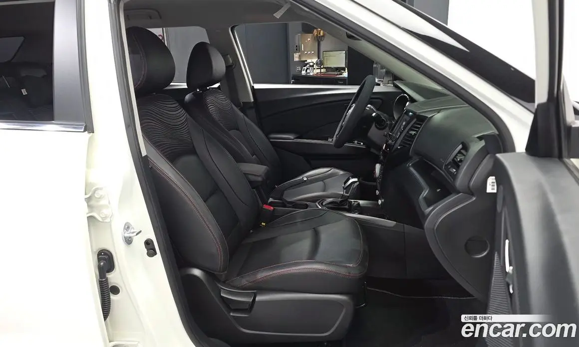 SsangYong TIBOLI 2018 1.6 автомат (гидро), фото 11