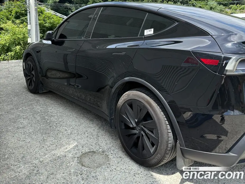 Tesla Model Y 2025 0.2 автомат (гидро), фото 3
