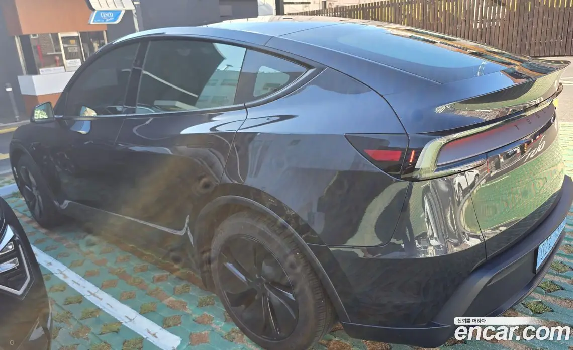 Tesla Model Y 2025 0.2 автомат (гидро), фото 8 Tesla Model Y 2025 0.2 автомат (гидро), фото 8