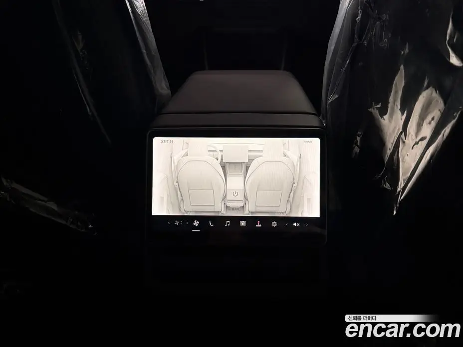 Tesla Model Y 2026 автомат (гидро), фото 7 Tesla Model Y 2026 автомат (гидро), фото 7