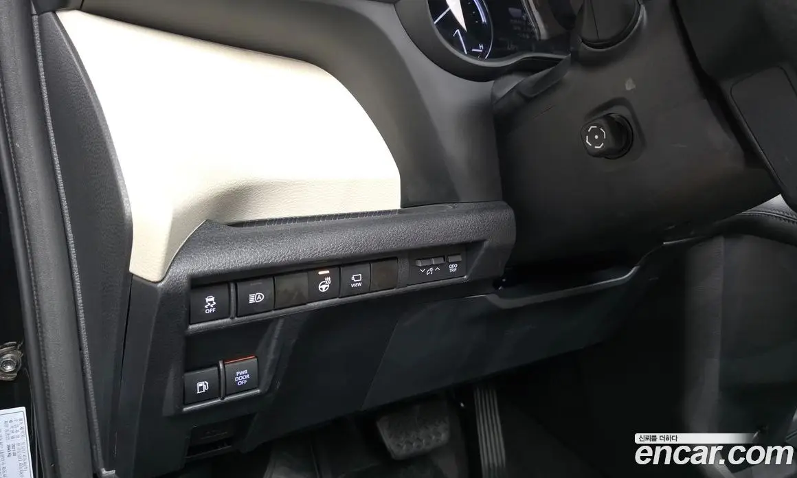 Toyota Sienna 2021 2.5 автомат (гидро), фото 16 Toyota Sienna 2021 2.5 автомат (гидро), фото 16