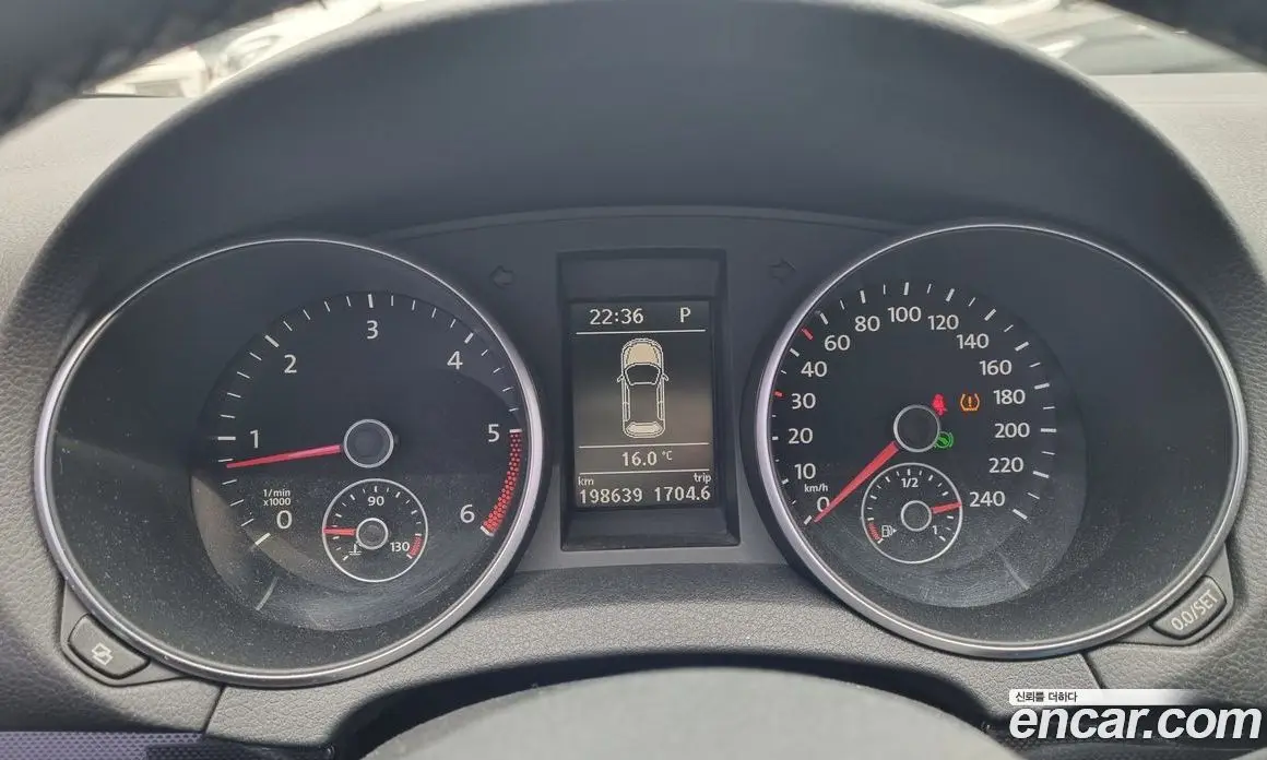 Volkswagen Golf 2011 2.0 автомат (гидро), фото 8