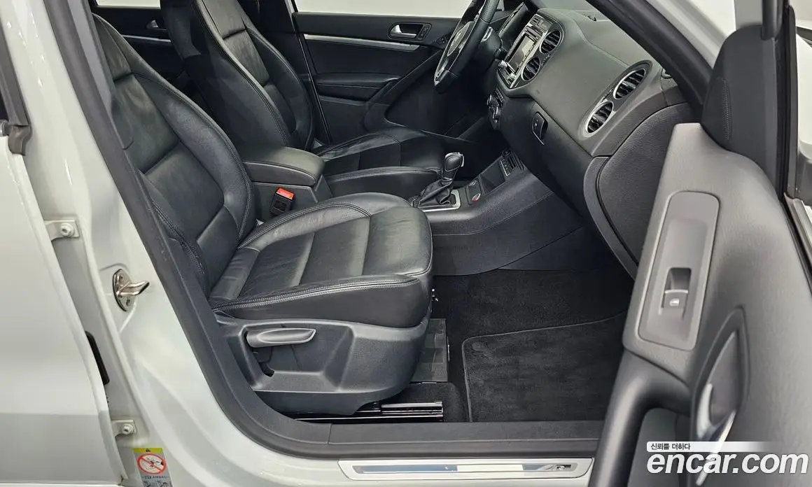 Volkswagen Tiguan 2014 2.0 автомат (гидро), фото 11