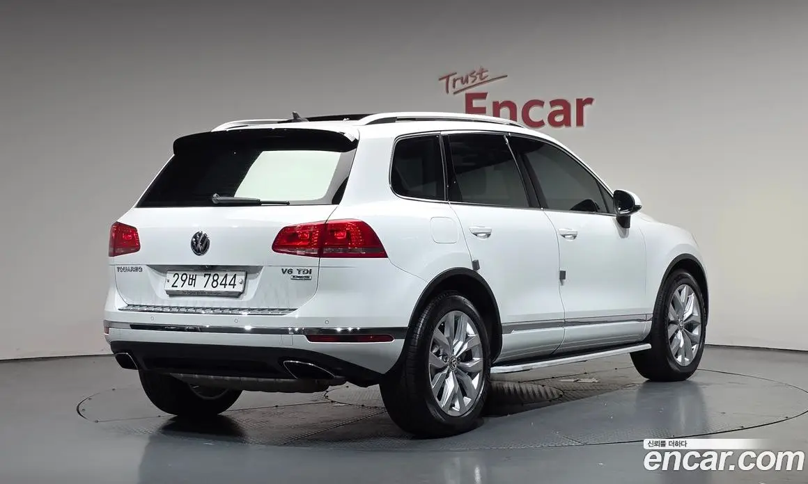 Volkswagen Touareg 2016 3.0 автомат (гидро), фото 1