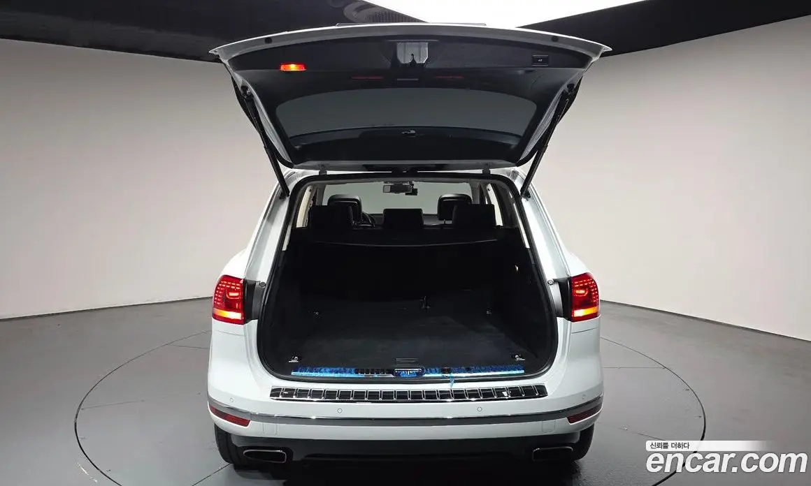 Volkswagen Touareg 2016 3.0 автомат (гидро), фото 30