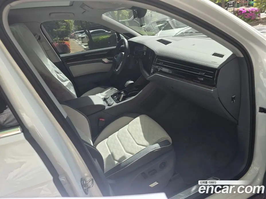 Volkswagen Touareg 2025 3.0 автомат (гидро), фото 15 Volkswagen Touareg 2025 3.0 автомат (гидро), фото 15