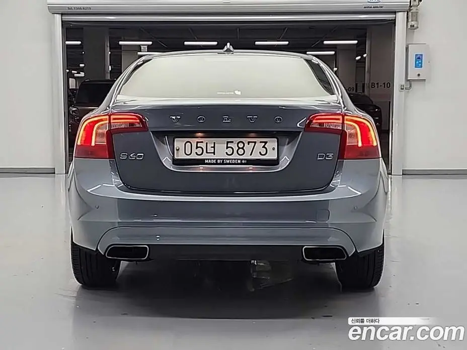 Volvo S60 2018 2.0 автомат (гидро), фото 3