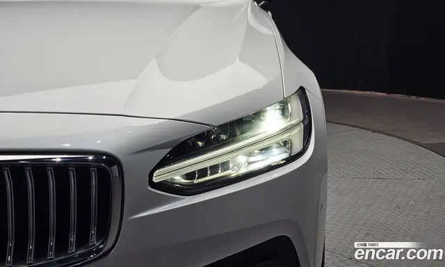 Volvo S90 2023 2.0 автомат (гидро), миниатюра 8