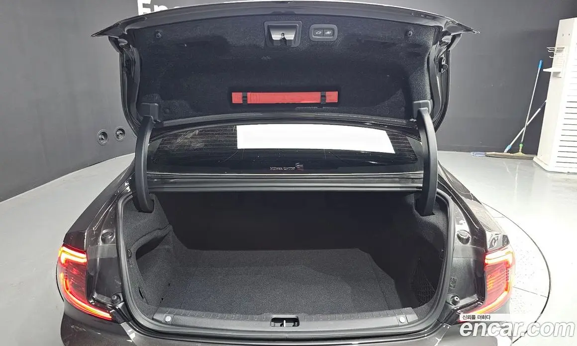 Volvo S90 2024 2.0 автомат (гидро), фото 26