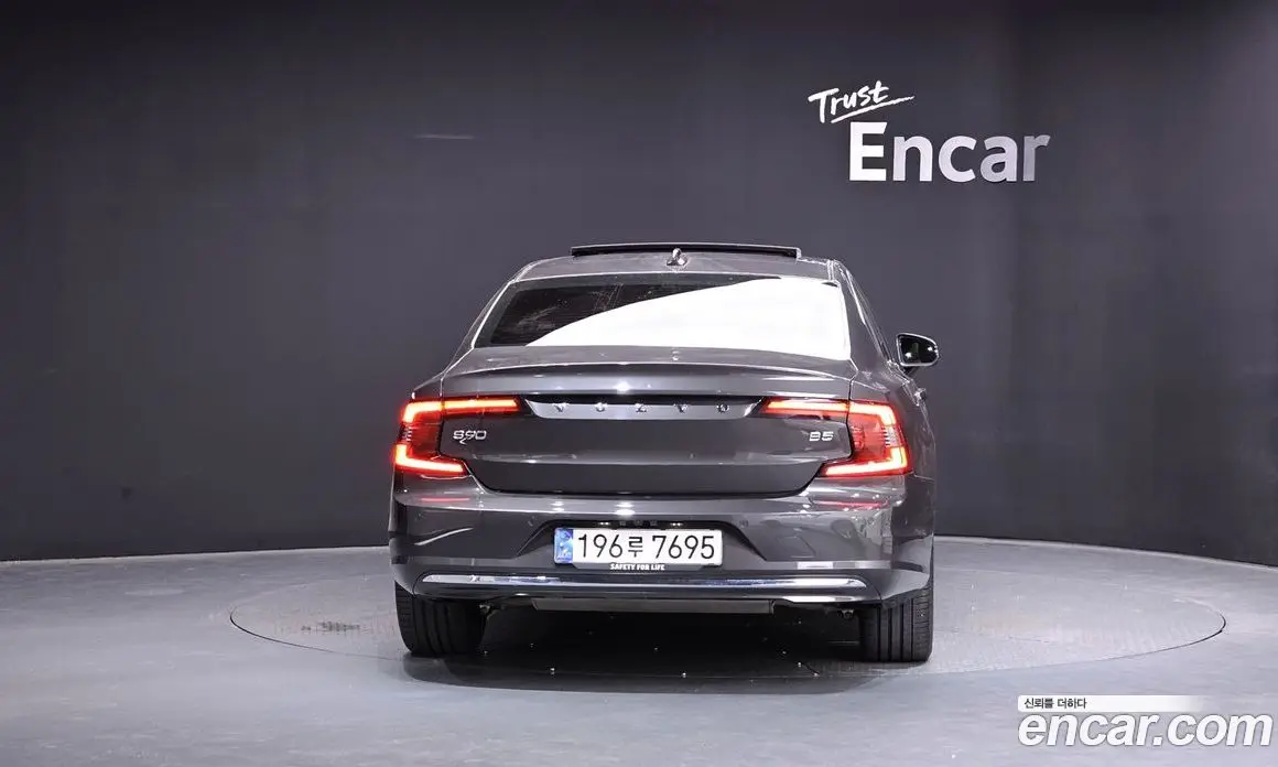 Volvo S90 2024 2.0 автомат (гидро), фото 4