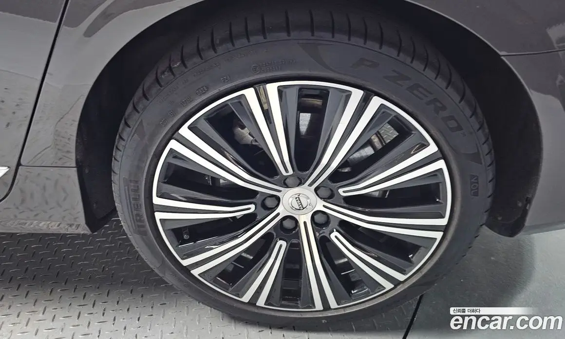 Volvo S90 2024 2.0 автомат (гидро), фото 7