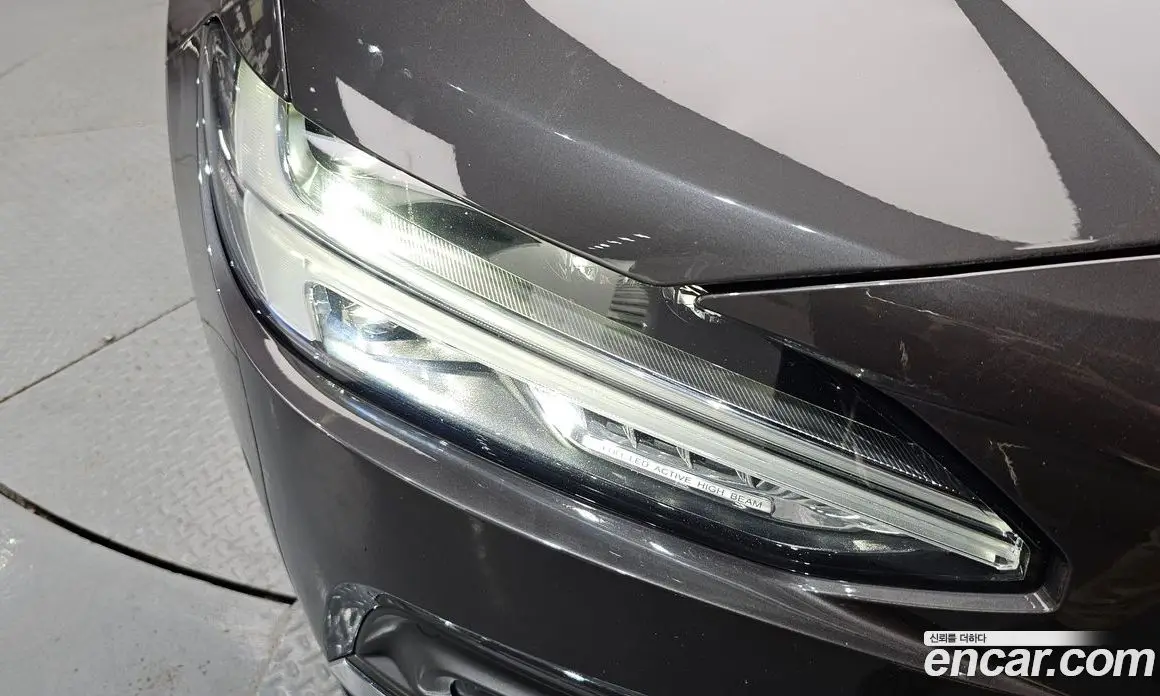Volvo S90 2024 2.0 автомат (гидро), фото 8
