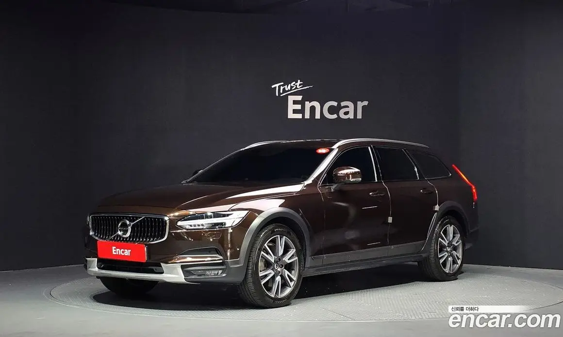 Volvo V90 2019 2.0 автомат (гидро), фото 1