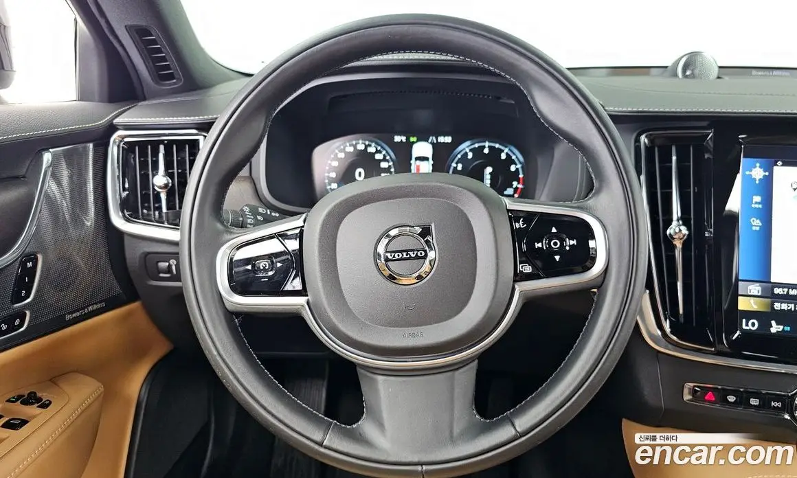 Volvo V90 2019 2.0 автомат (гидро), фото 19
