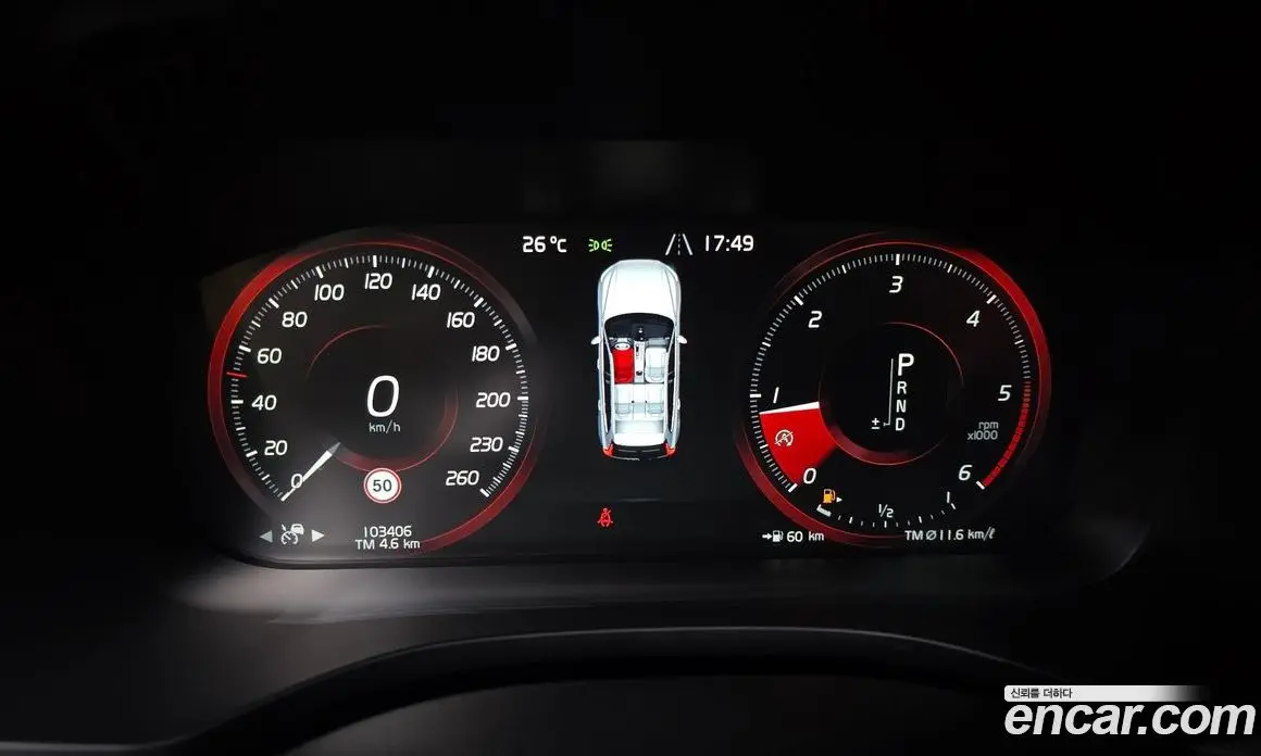 Volvo XC60 2018 2.0 автомат (гидро), фото 11