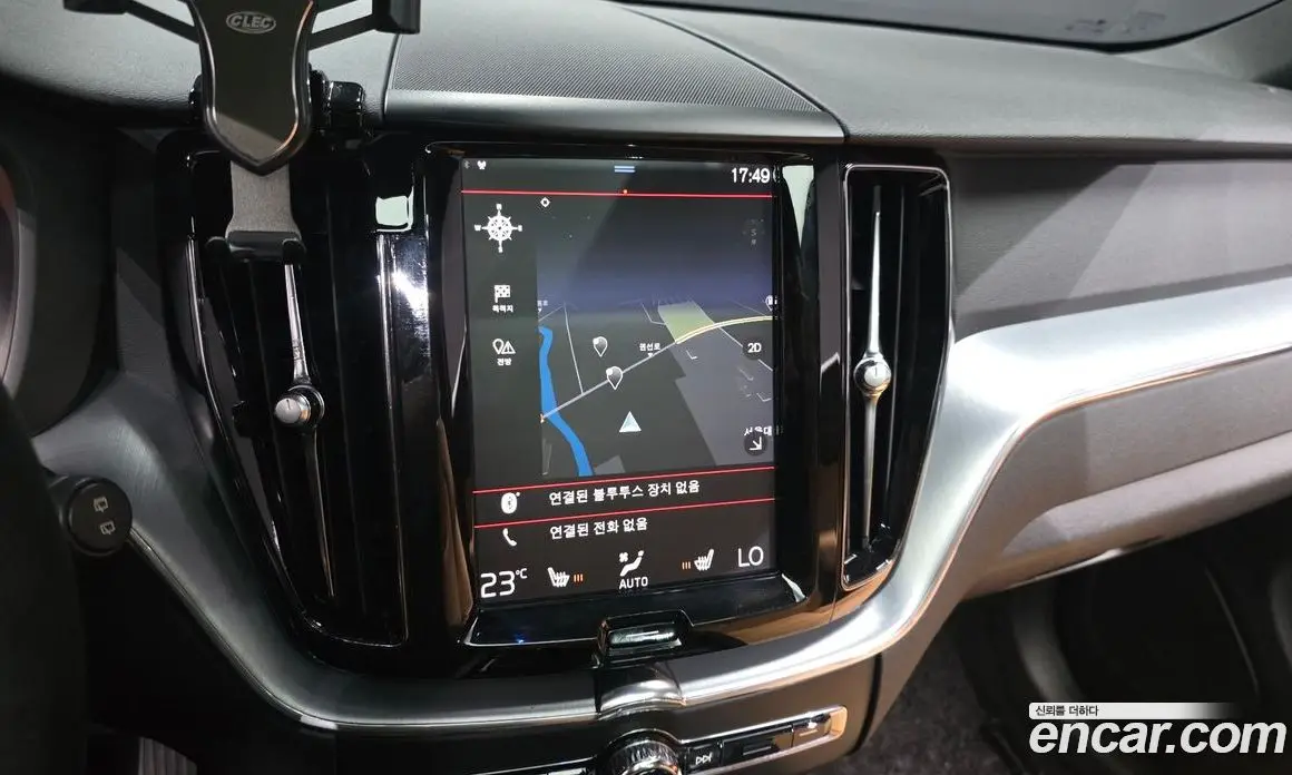 Volvo XC60 2018 2.0 автомат (гидро), фото 20