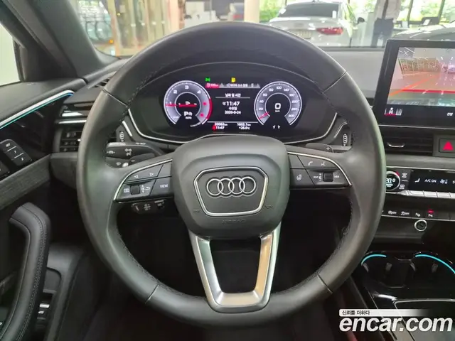 Audi A4 2023 2.0 автомат (гидро), миниатюра 12