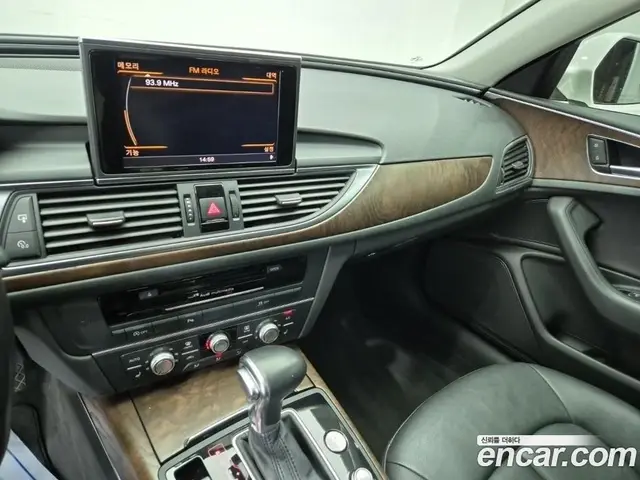 Audi A6 2015 2.0 автомат (гидро), миниатюра 10