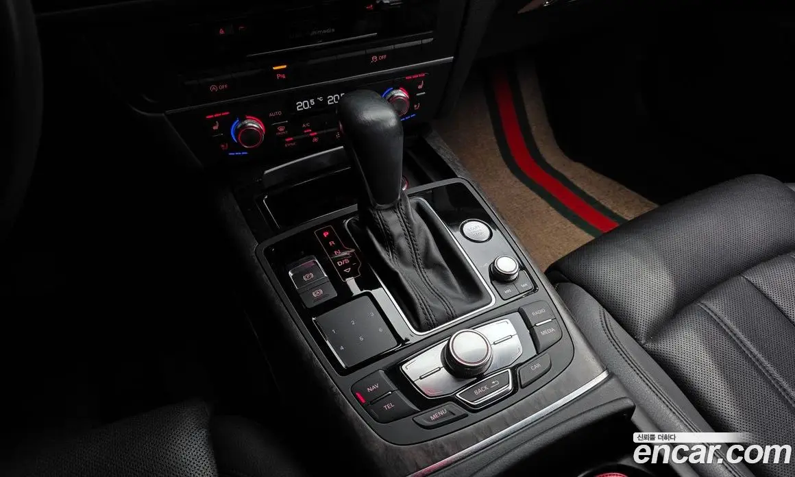Audi A6 2018 2.0 автомат (гидро), фото 12