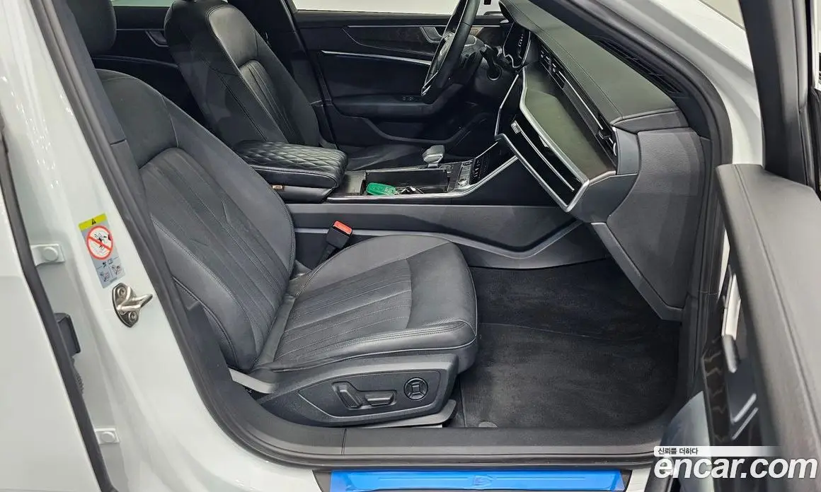 Audi A6 2021 2.0 автомат (гидро), фото 12