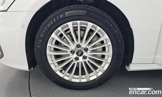 Audi A6 2021 2.0 автомат (гидро), миниатюра 5