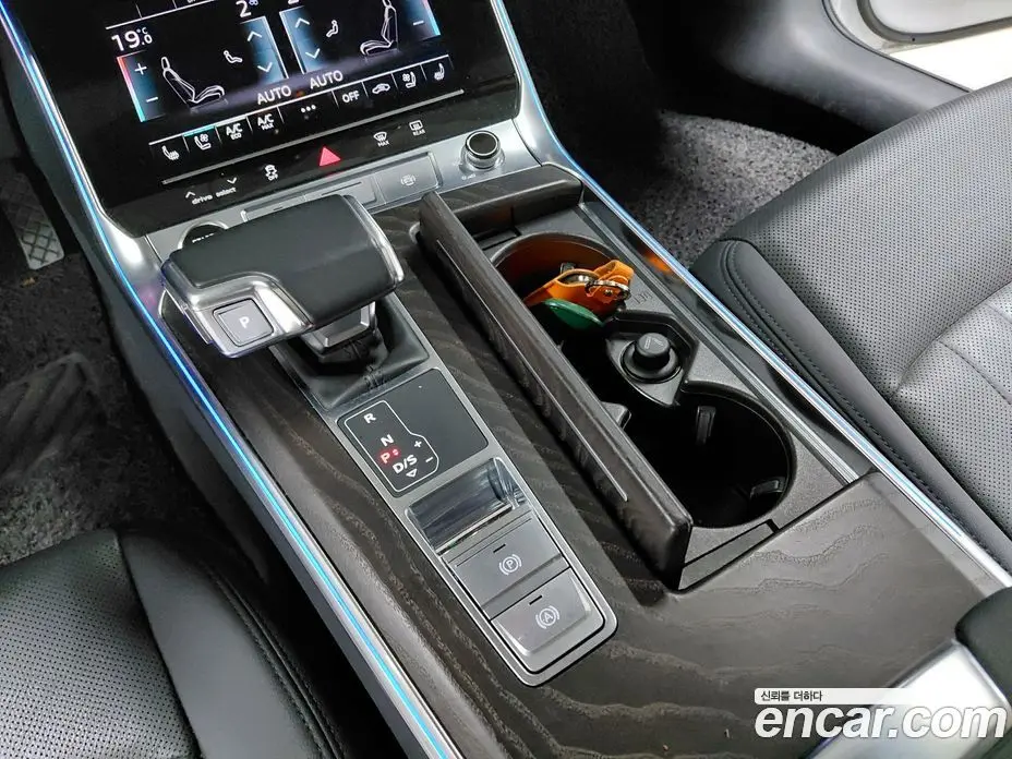 Audi A6 2021 2.0 автомат (гидро), фото 13