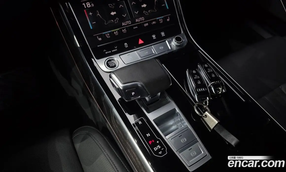 Audi A8 2021 4.0 автомат (гидро), фото 12