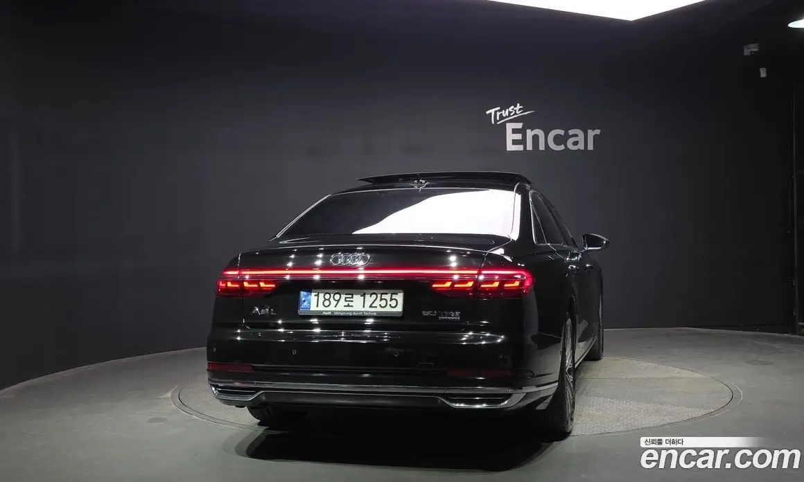 Audi A8 2021 4.0 автомат (гидро), фото 4