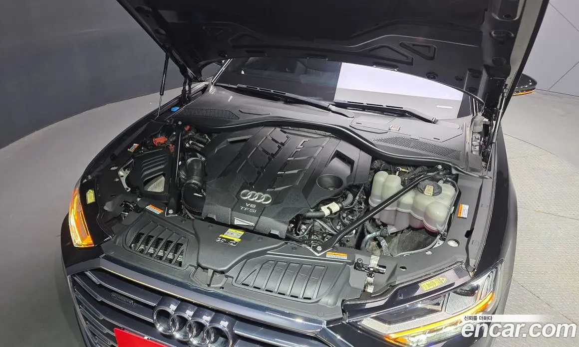 Audi A8 2021 4.0 автомат (гидро), фото 6