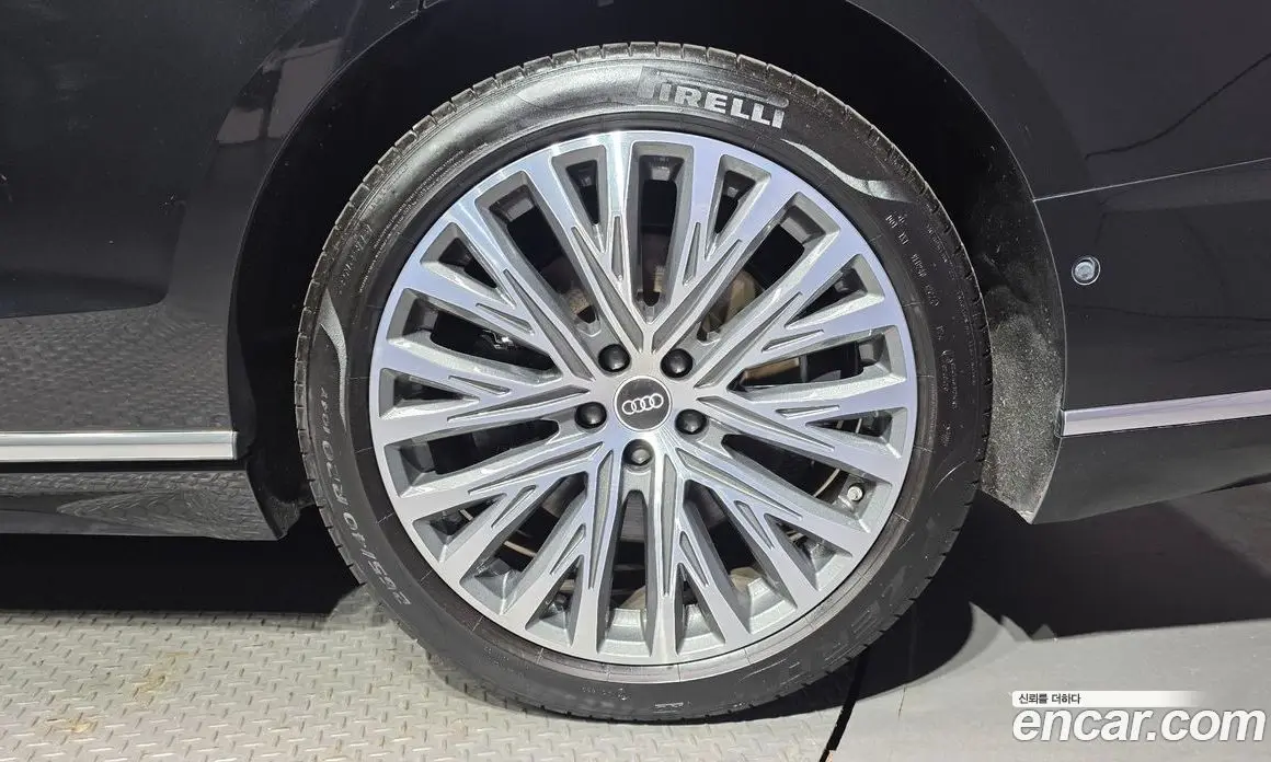 Audi A8 2021 4.0 автомат (гидро), фото 7