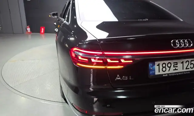 Audi A8 2021 4.0 автомат (гидро), миниатюра 9