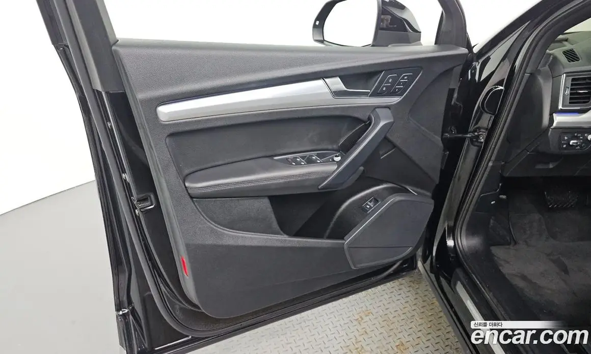 Audi Q5 2020 2.0 автомат (гидро), фото 14