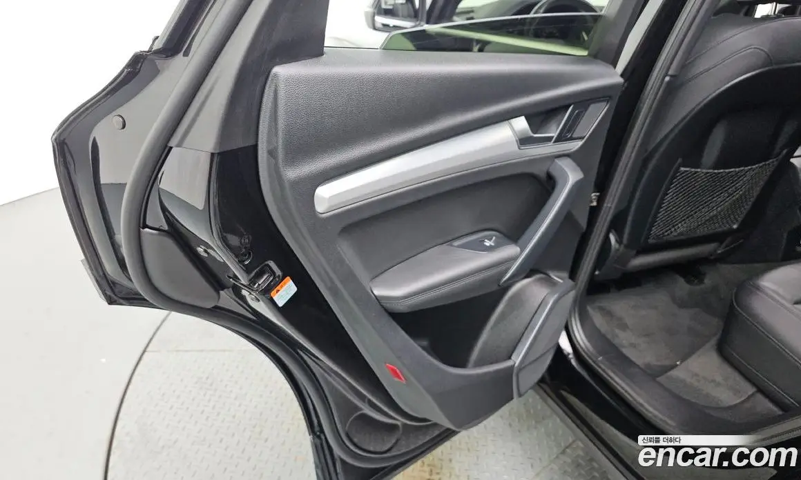 Audi Q5 2020 2.0 автомат (гидро), фото 15