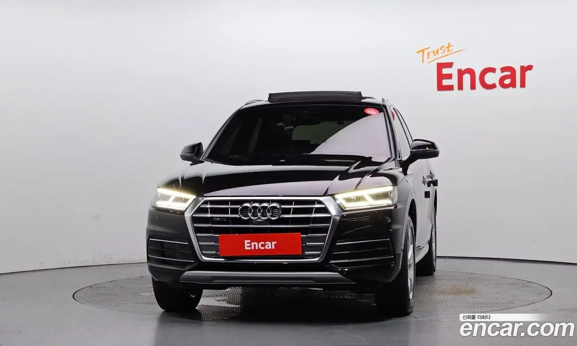 Audi Q5 2020 2.0 автомат (гидро), фото 3